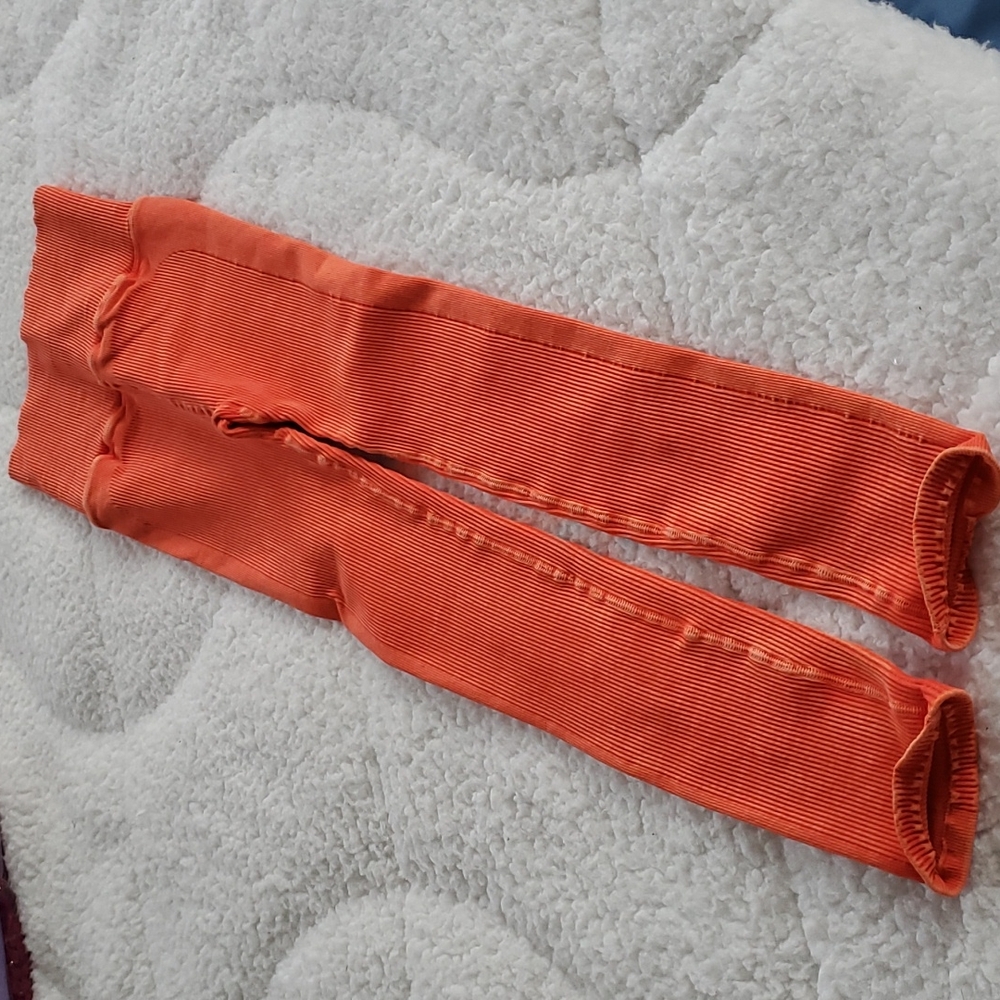 12. Free People Ultra High-Rise 7/8 Happiness Runs Leggings Sparked - Picture 9 of 14